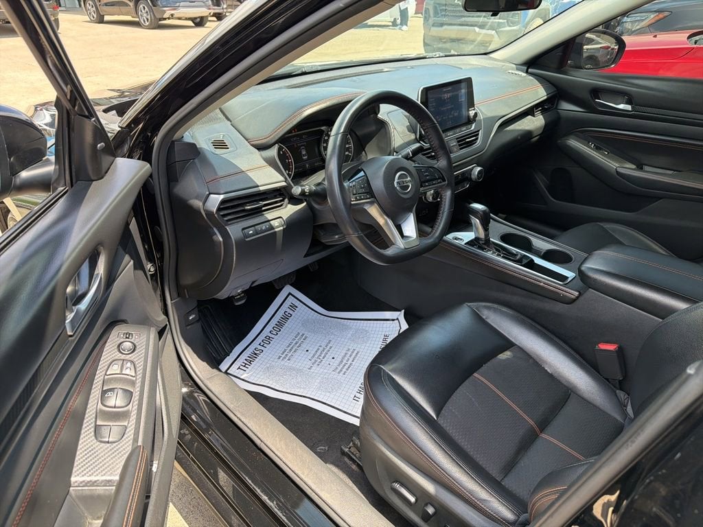 2021 Nissan Altima 2.0 SR