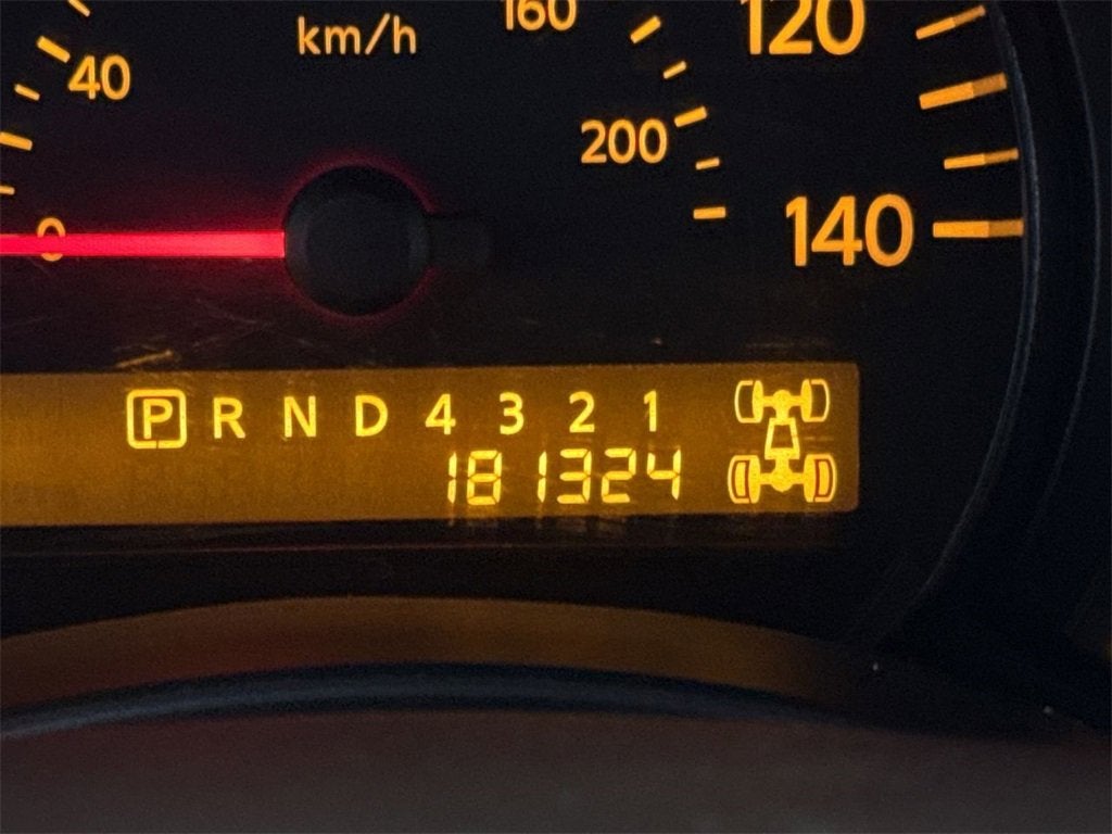 2005 Nissan Titan LE