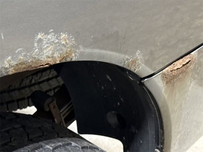 2005 Nissan Titan LE