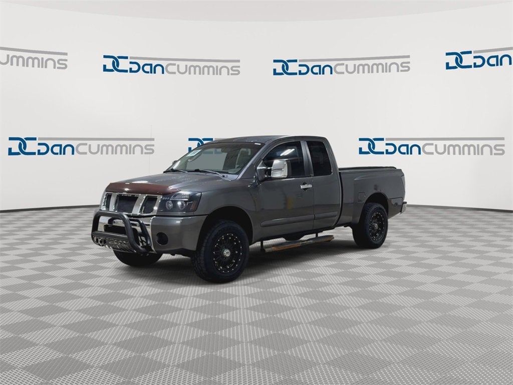 2005 Nissan Titan LE