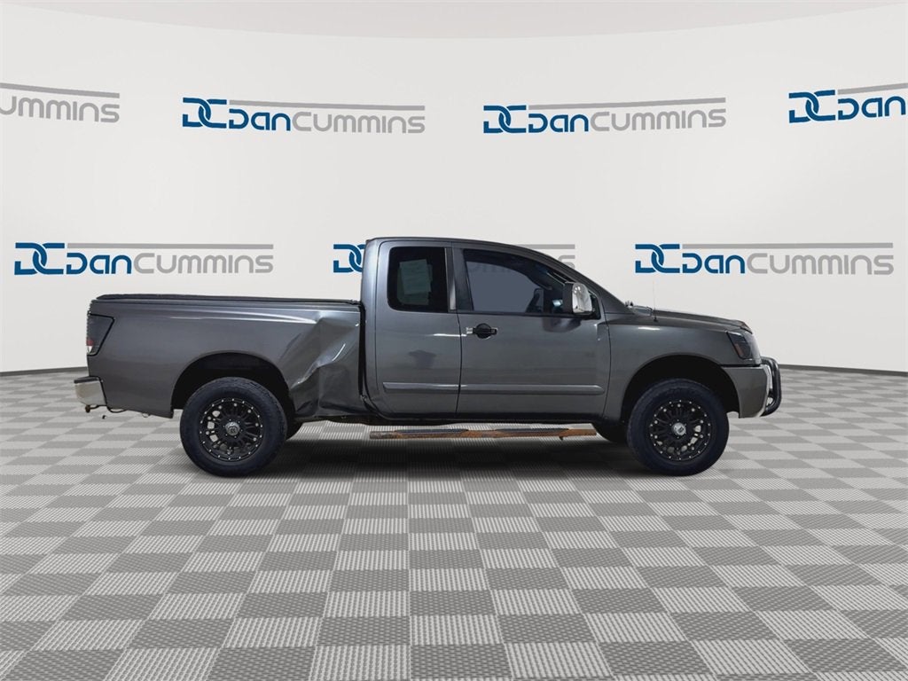 2005 Nissan Titan LE