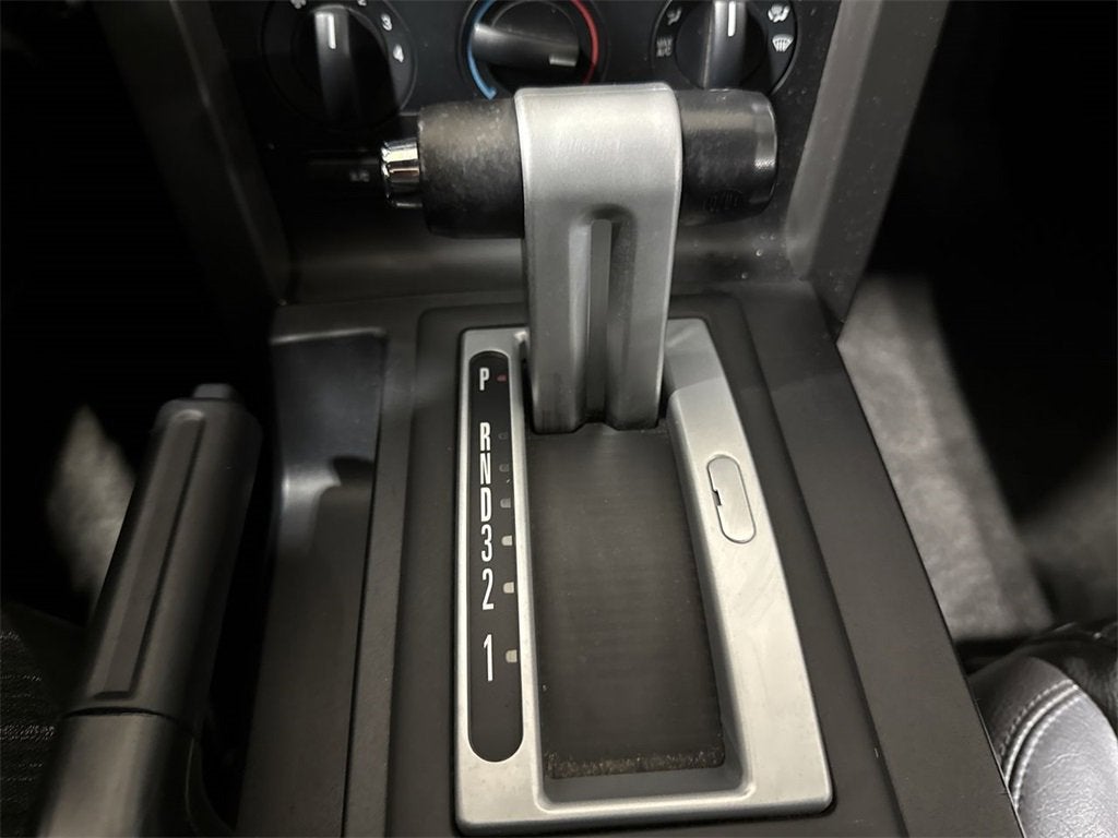 2006 Ford Mustang Standard