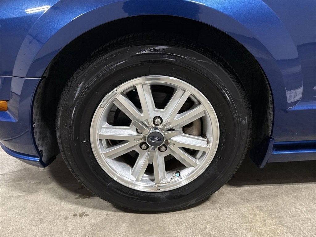 2006 Ford Mustang Standard
