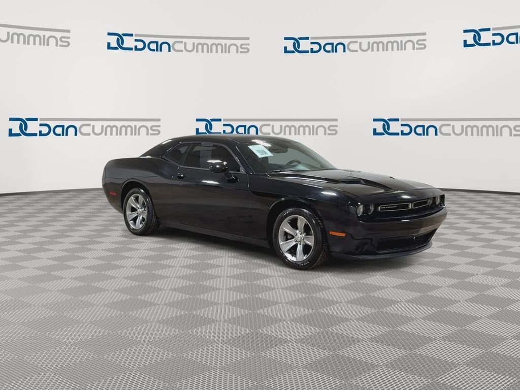 2016 Dodge Challenger SXT