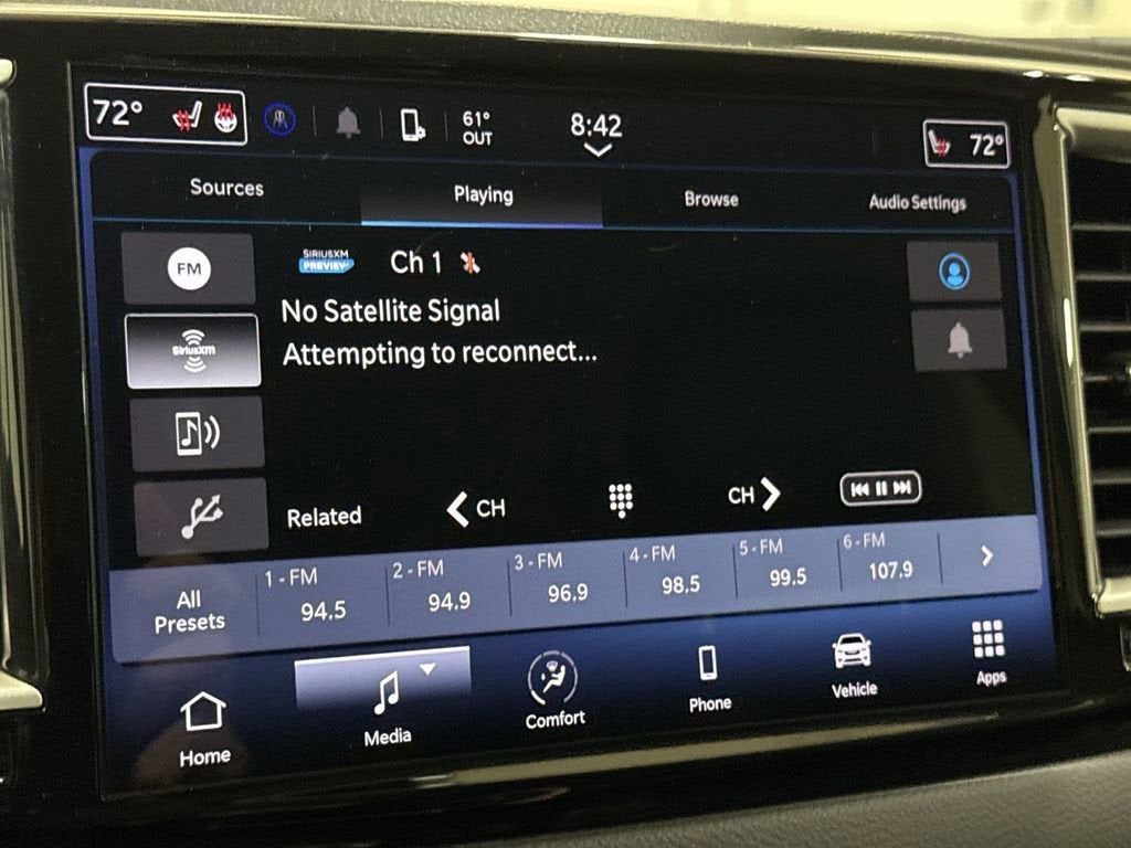 2023 Chrysler Pacifica Touring L