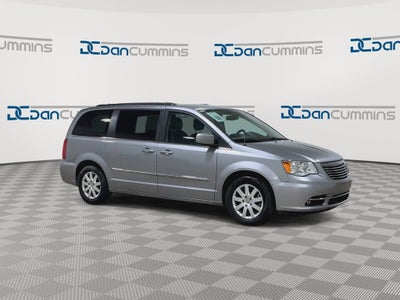 2016 Chrysler Town & Country Touring