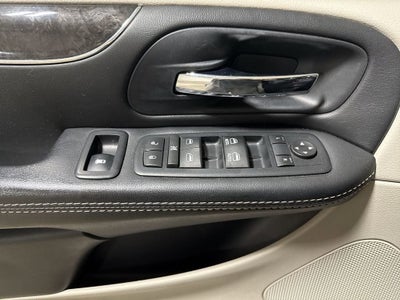 2016 Chrysler Town & Country Touring