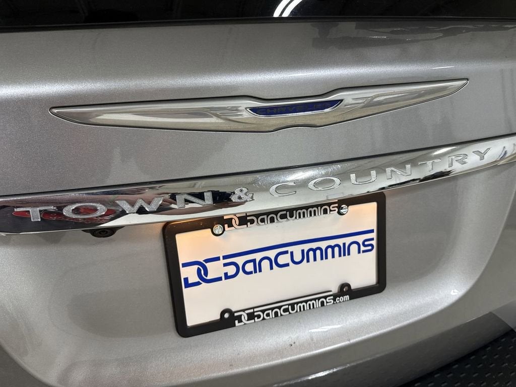 2016 Chrysler Town & Country Touring