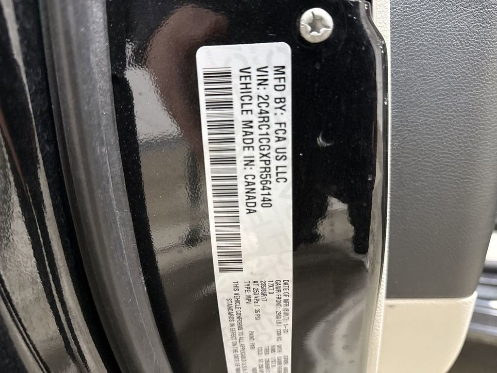 2023 Chrysler Voyager LX