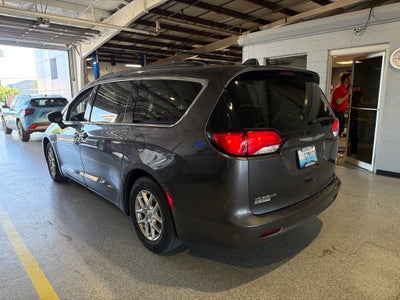 2021 Chrysler Voyager LXI