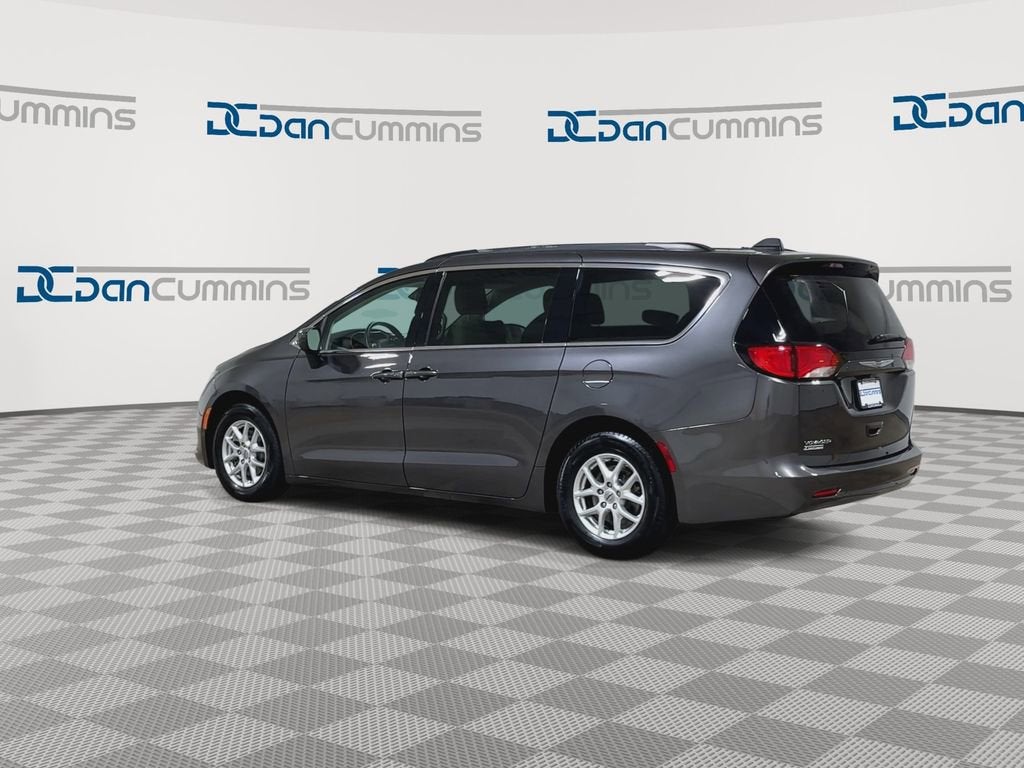 2021 Chrysler Voyager LXI