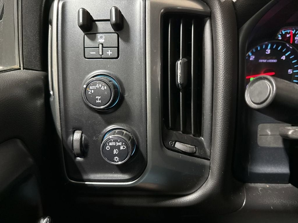 2019 Chevrolet Silverado LD LT