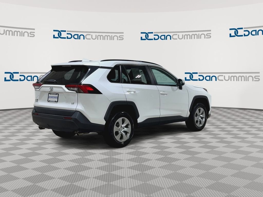 2019 Toyota RAV4 LE