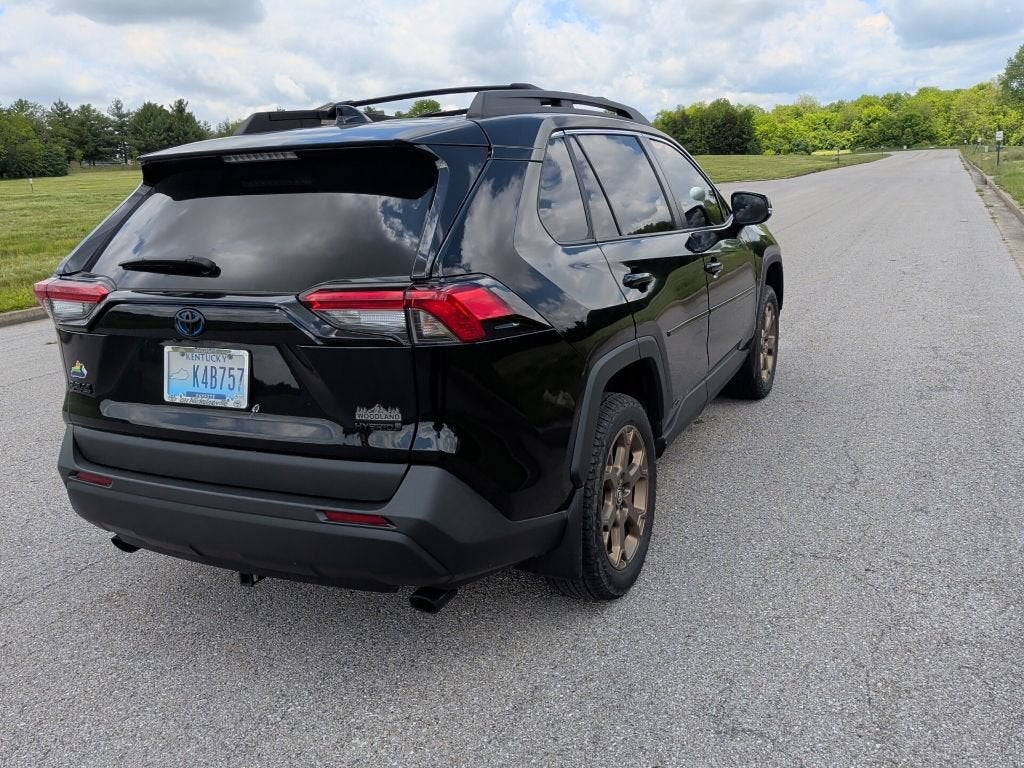 2024 Toyota RAV4 Hybrid LE