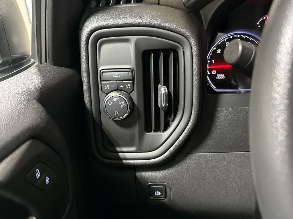 2019 Chevrolet Silverado 1500 Custom