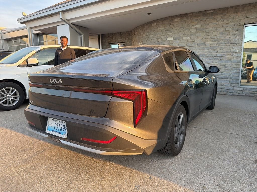 2025 Kia K4 LXS
