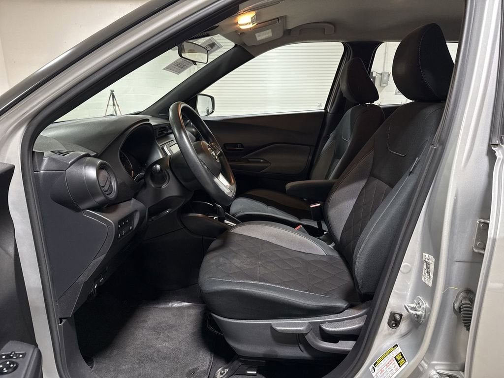 2020 Nissan Kicks S