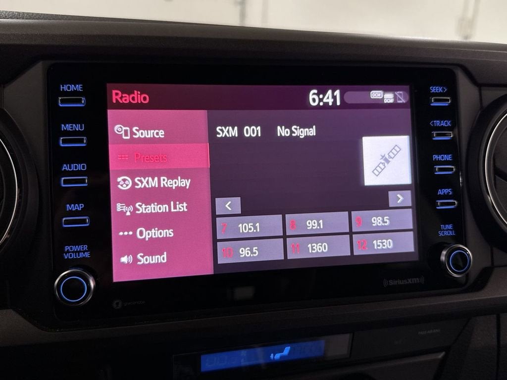 2022 Toyota Tacoma 4WD SR