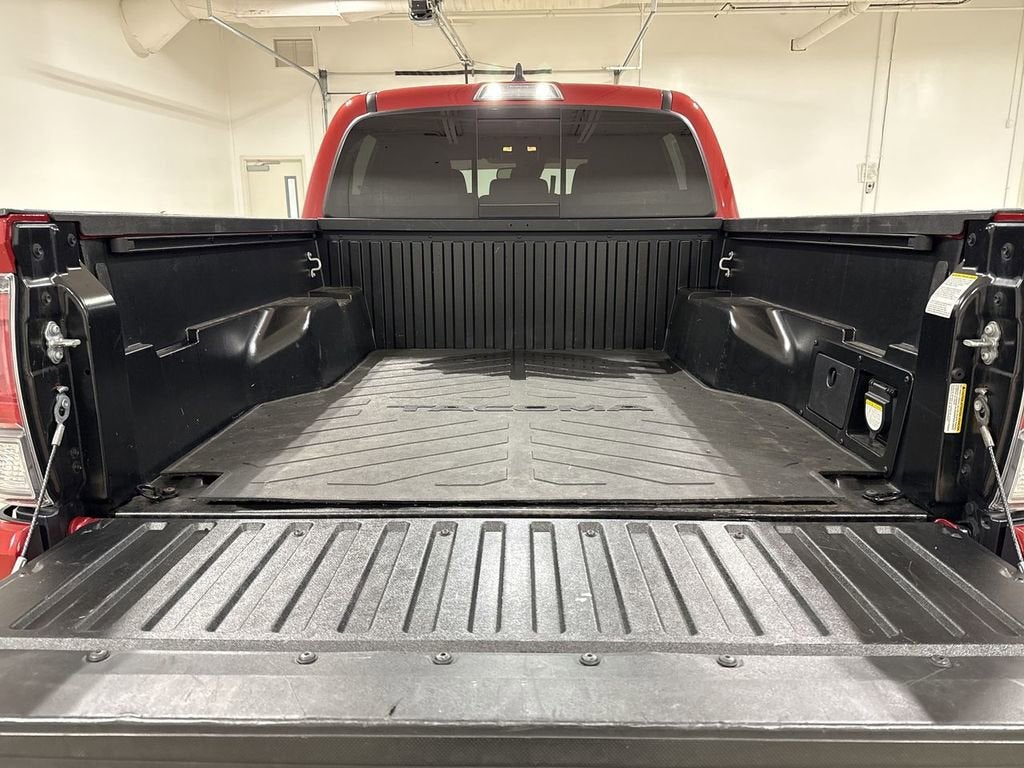 2022 Toyota Tacoma 4WD SR