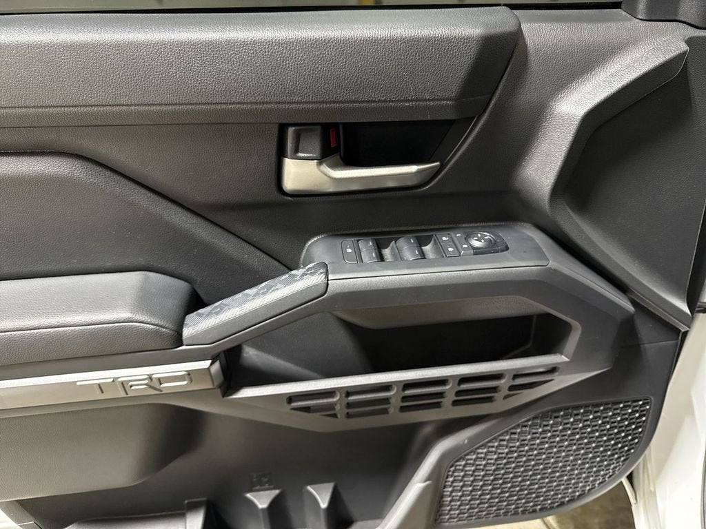 2025 Toyota Tacoma 4WD SR