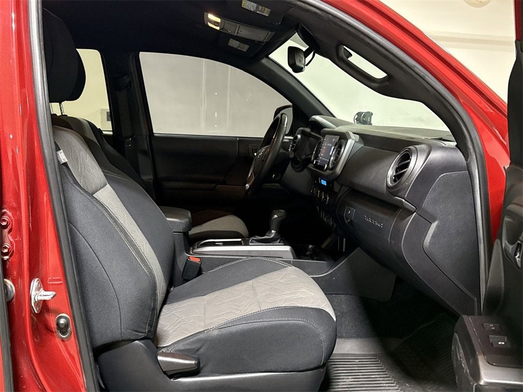 2022 Toyota Tacoma 4WD SR