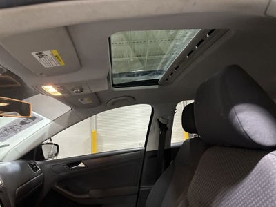 2012 Volkswagen Jetta Base