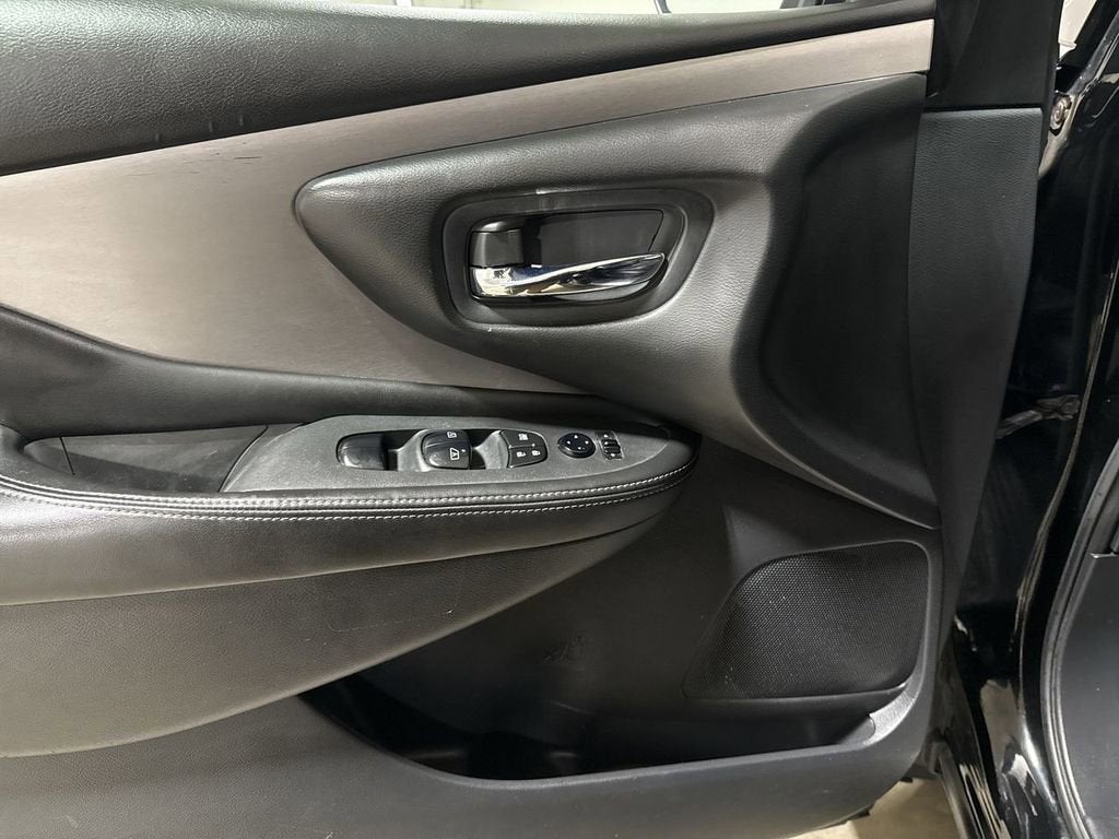 2022 Nissan Murano SV
