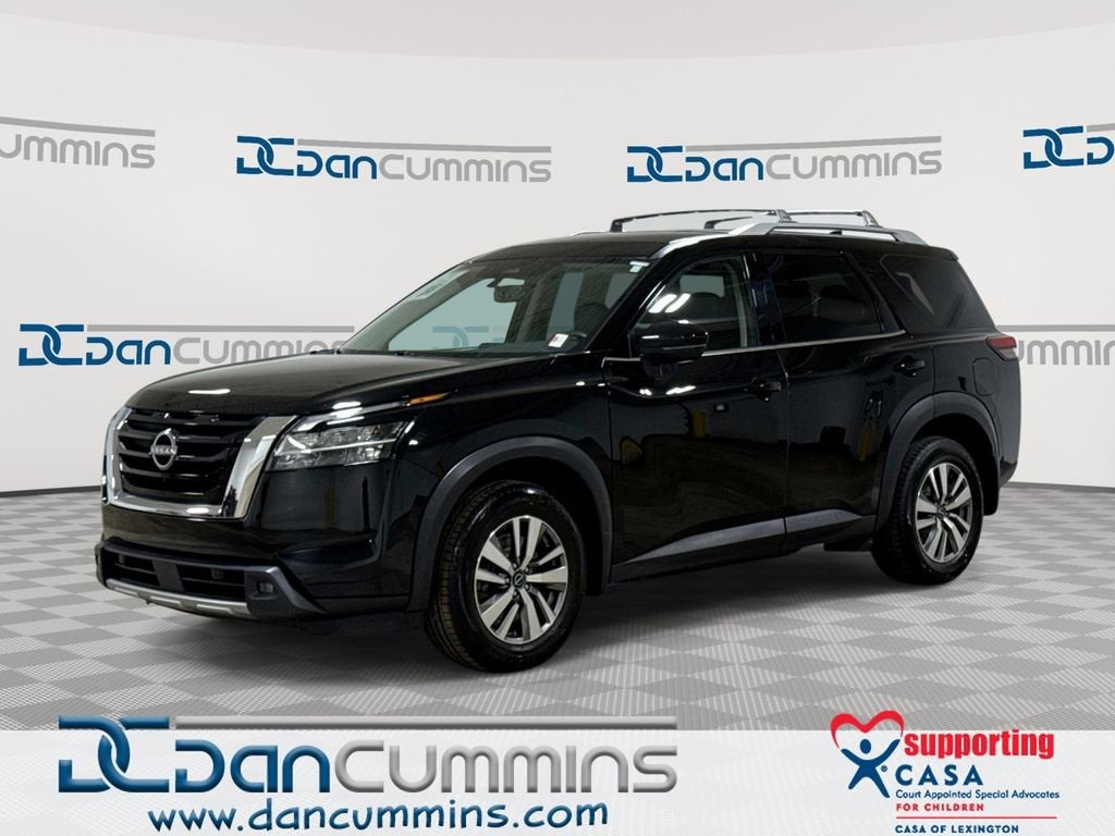 2022 Nissan Pathfinder SL
