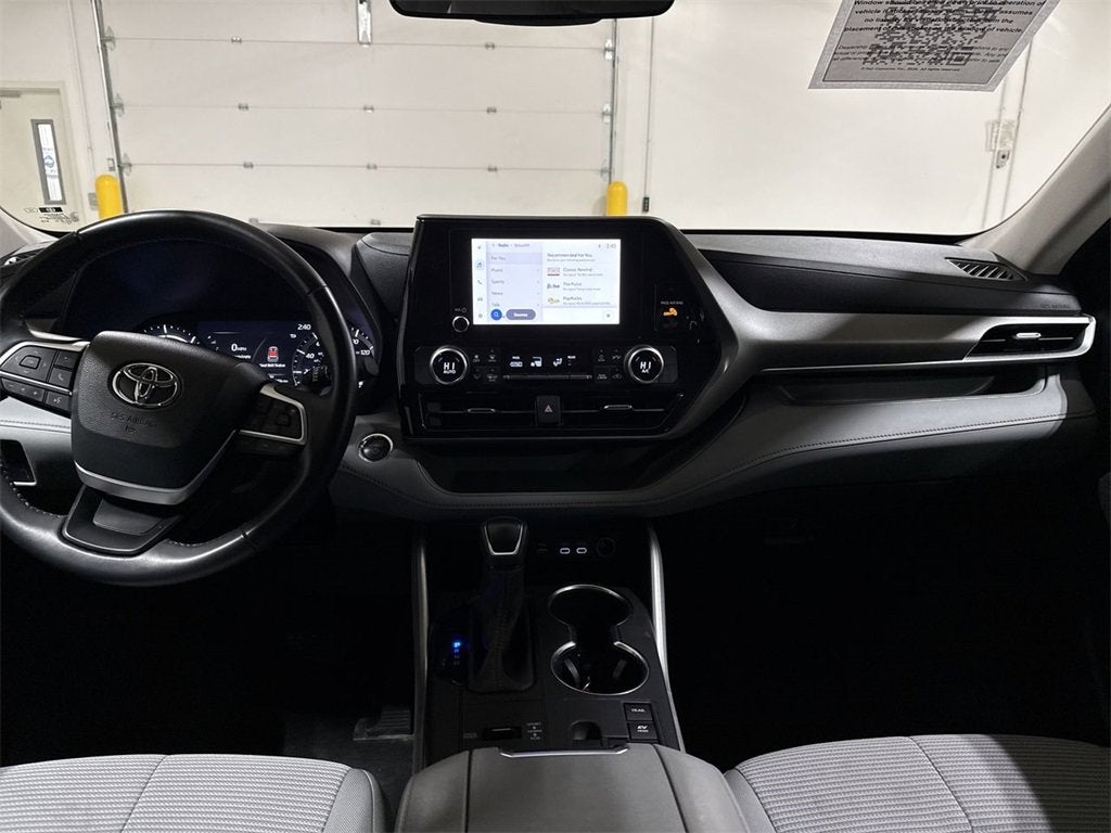 2023 Toyota Highlander Hybrid LE