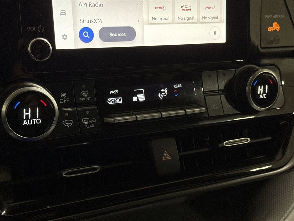 2023 Toyota Highlander Hybrid LE