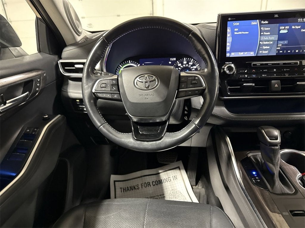2021 Toyota Highlander Hybrid Platinum