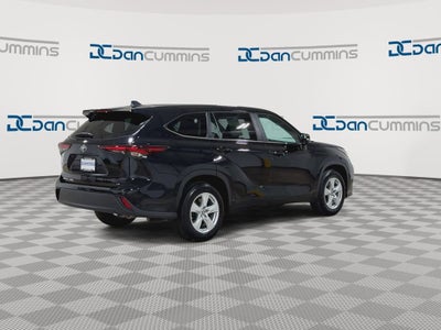 2024 Toyota Highlander LE