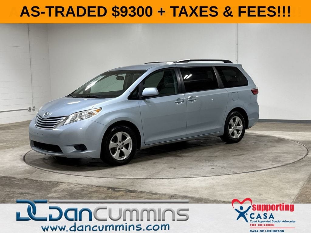 2016 Toyota Sienna LE AAS