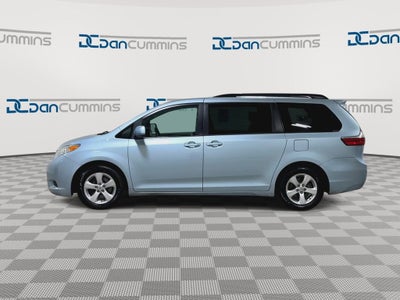 2016 Toyota Sienna LE AAS