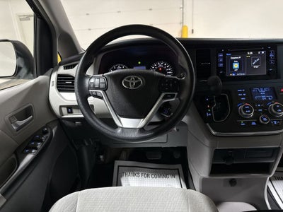 2015 Toyota Sienna LE AAS