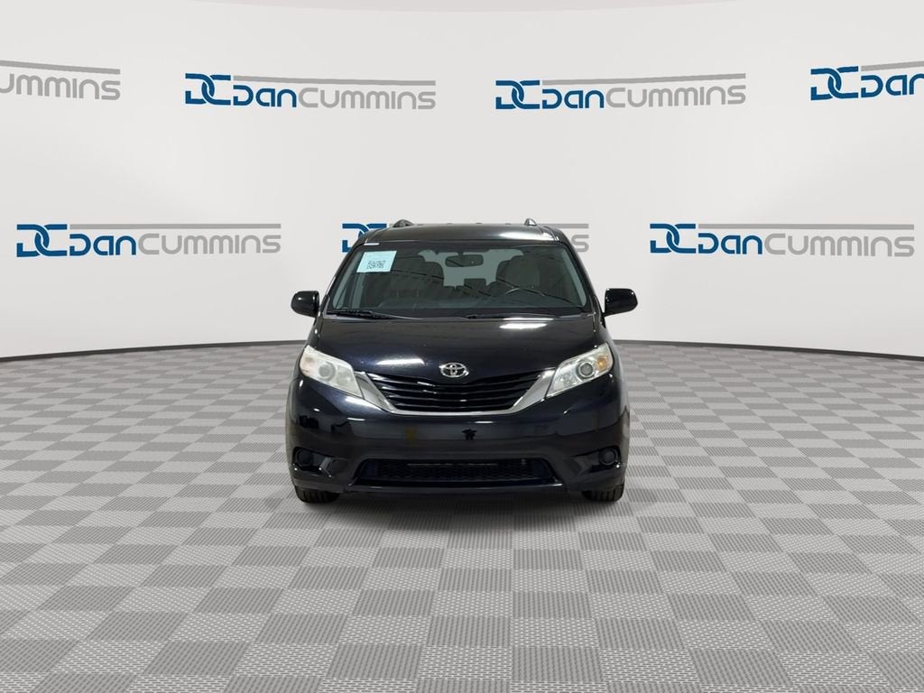 2015 Toyota Sienna LE AAS