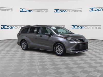 2024 Toyota Sienna XLE