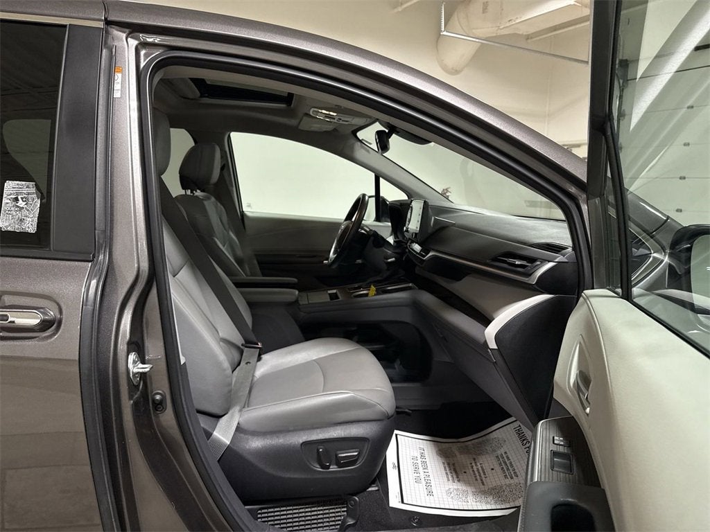 2024 Toyota Sienna XLE