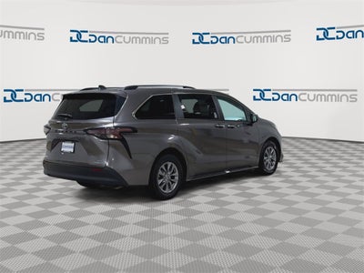 2024 Toyota Sienna XLE