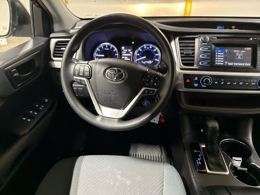 2019 Toyota Highlander LE