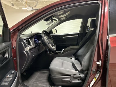 2019 Toyota Highlander LE