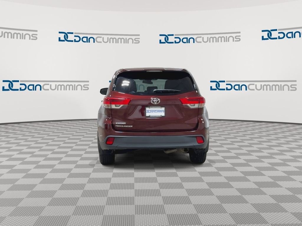 2019 Toyota Highlander LE