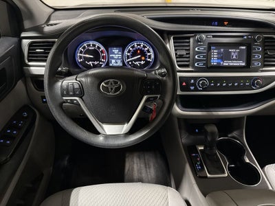 2015 Toyota Highlander LE