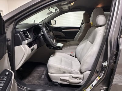 2015 Toyota Highlander LE