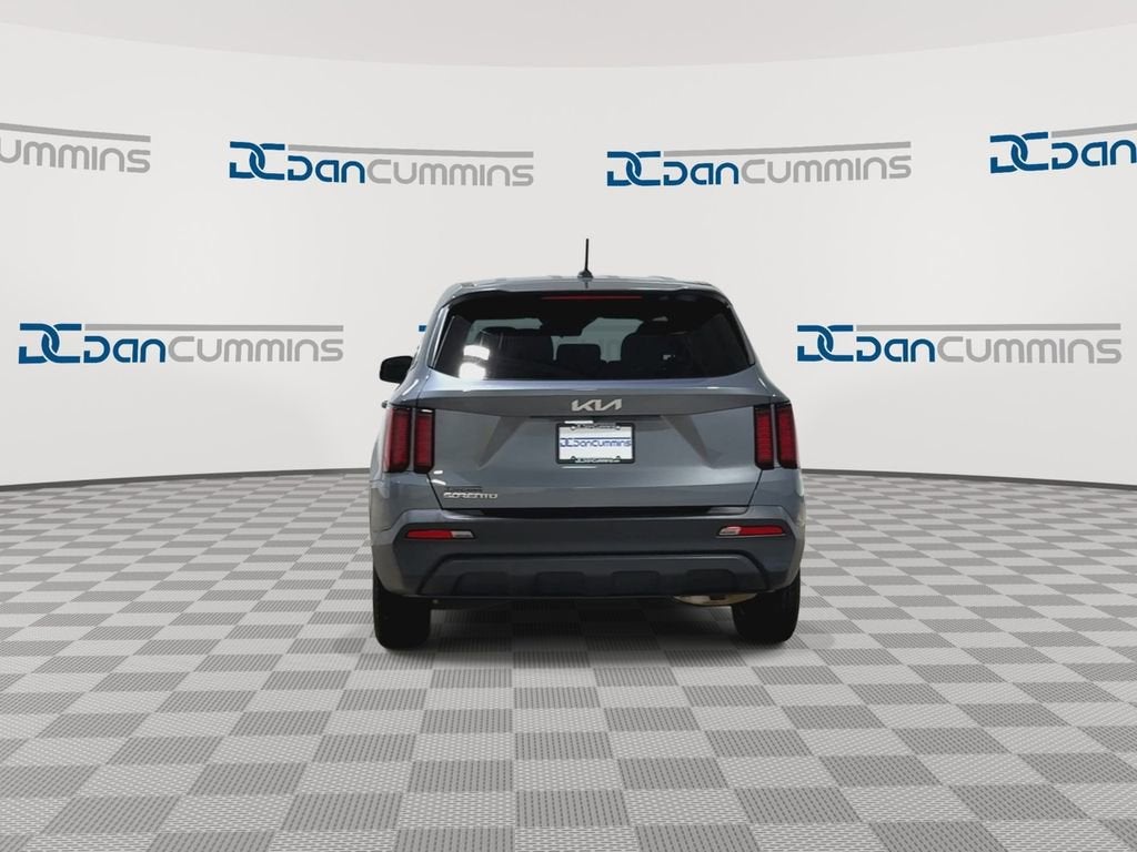 2023 Kia Sorento LX