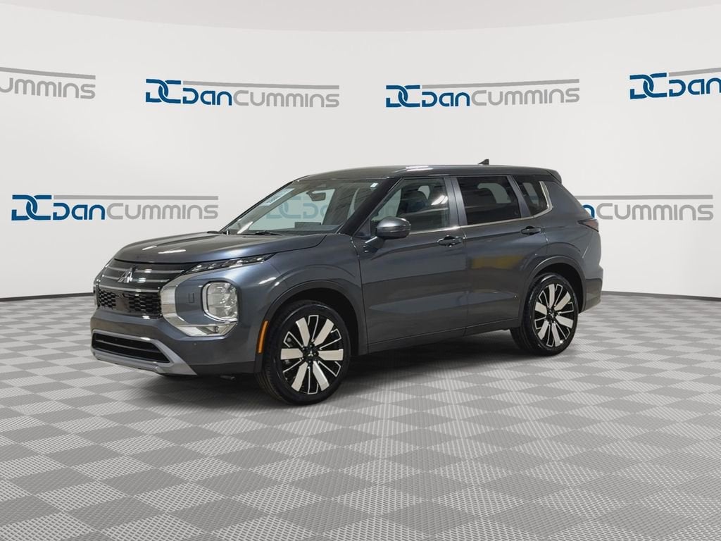 2025 Mitsubishi Outlander SE