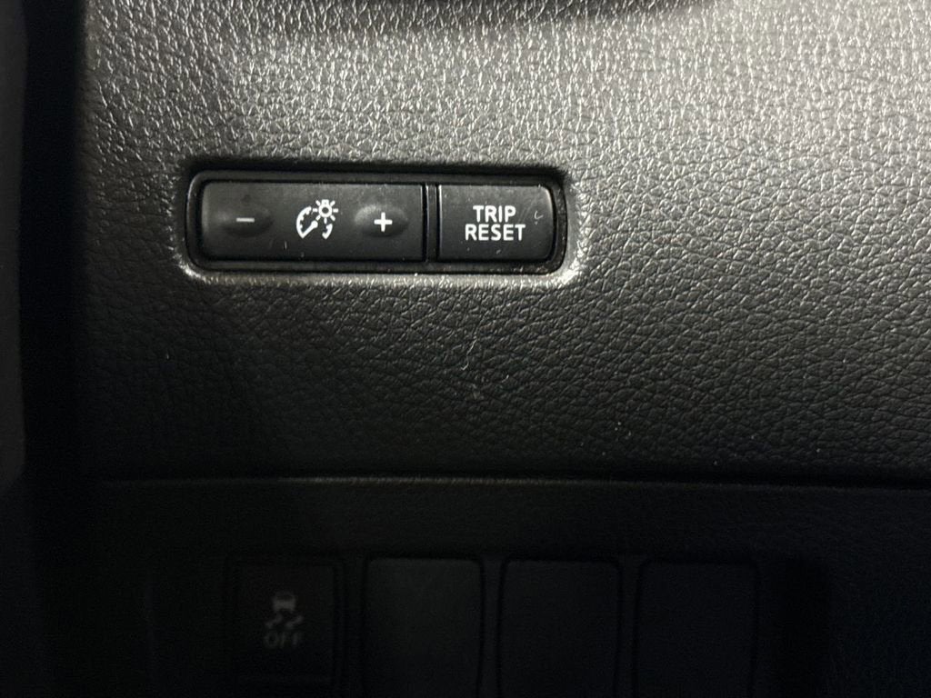 2018 Nissan ROGUE SPORT Base