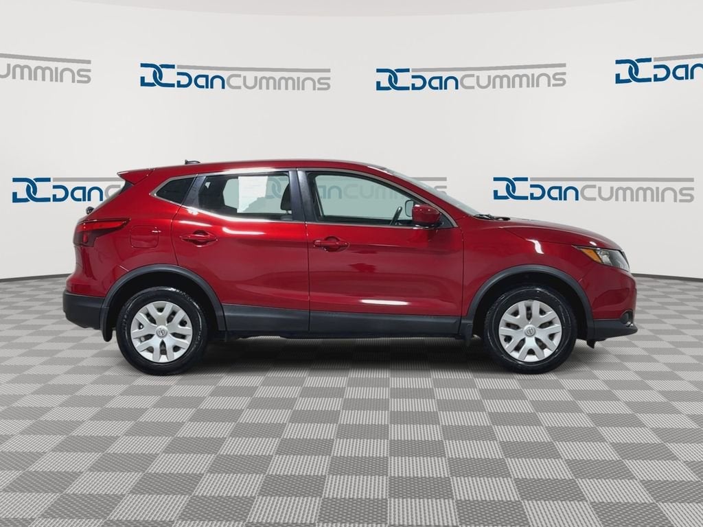 2018 Nissan ROGUE SPORT Base