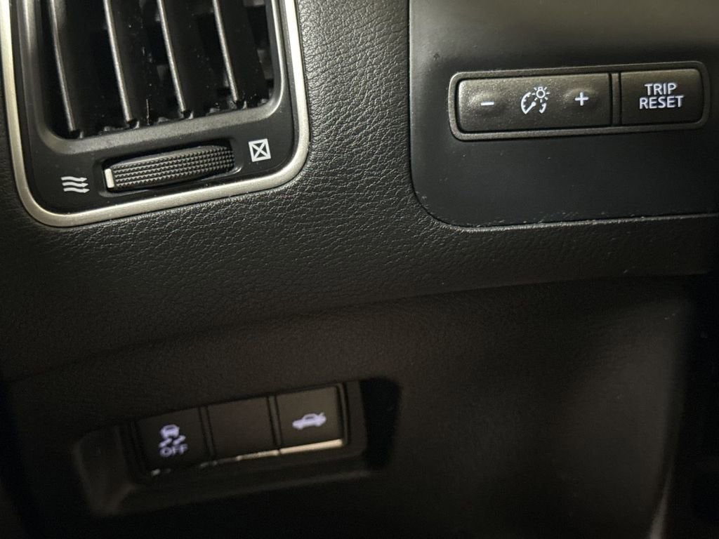 2014 INFINITI Q50 Premium