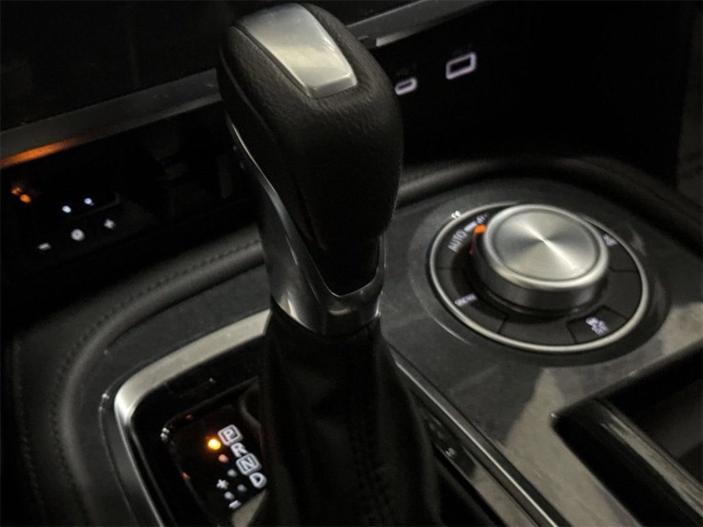 2024 Nissan Armada SV